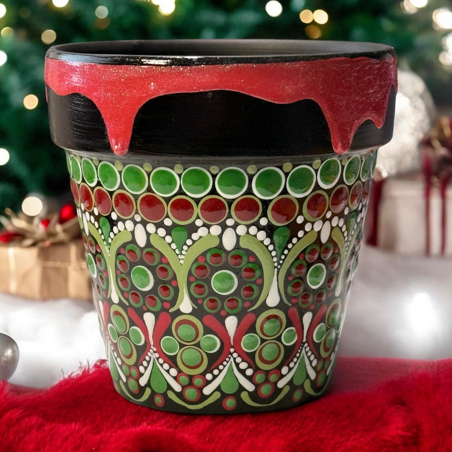 Planter/Pot: Terracotta